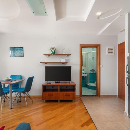 Brkic Apartments With Private Parking Makarska Luaran gambar