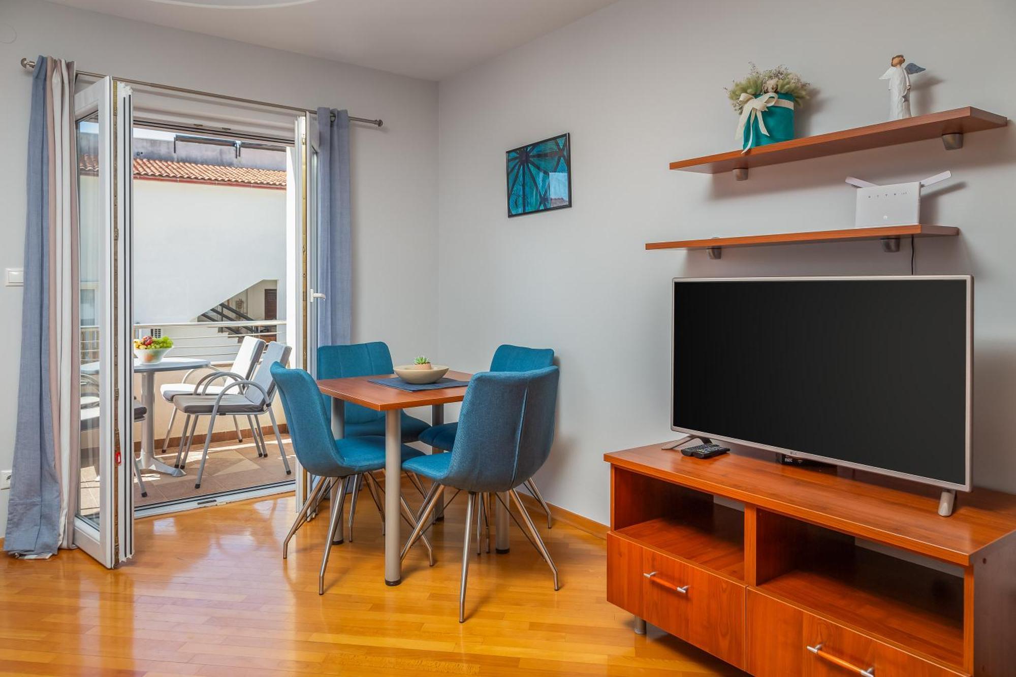 Brkic Apartments With Private Parking Makarska Luaran gambar