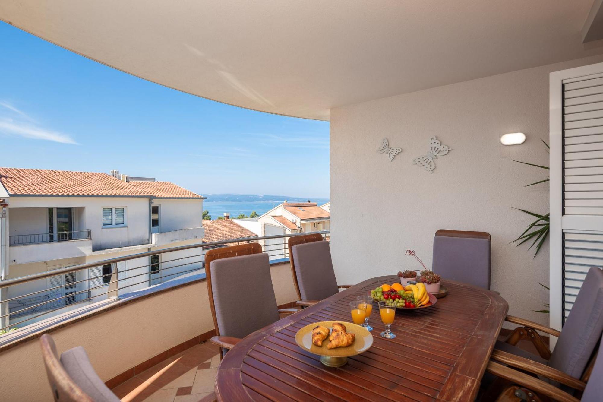 Brkic Apartments With Private Parking Makarska Luaran gambar