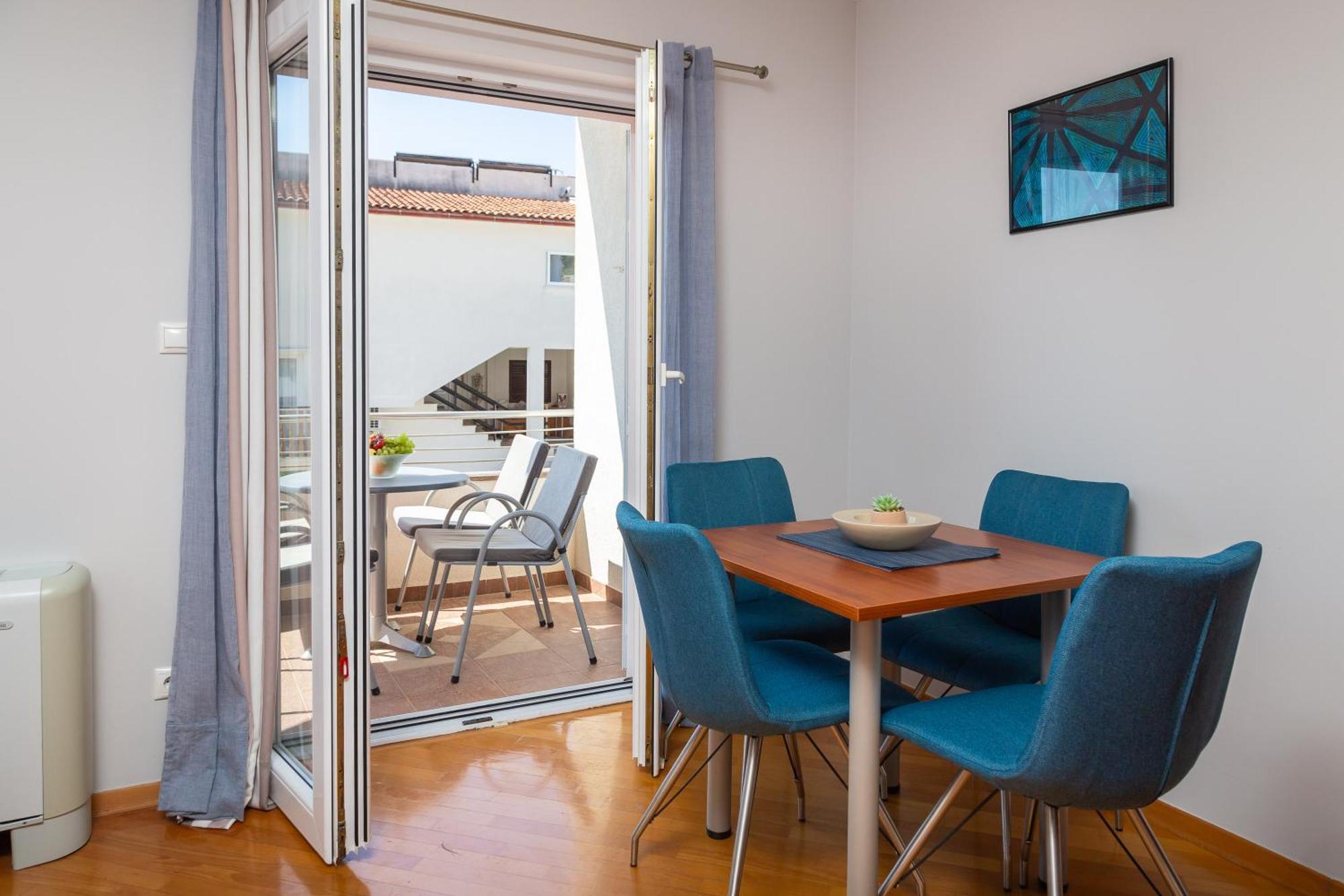 Brkic Apartments With Private Parking Makarska Luaran gambar