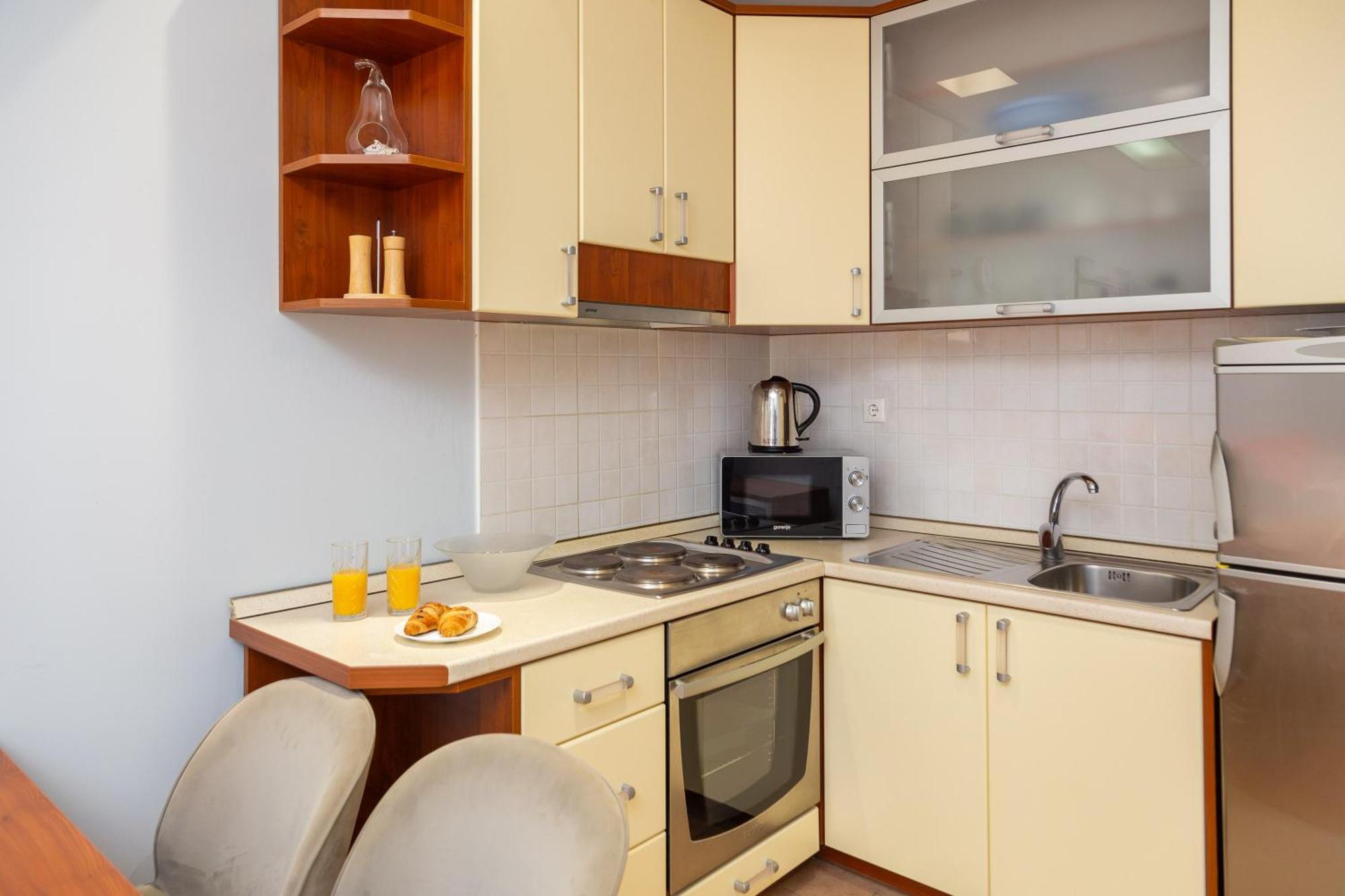 Brkic Apartments With Private Parking Makarska Luaran gambar